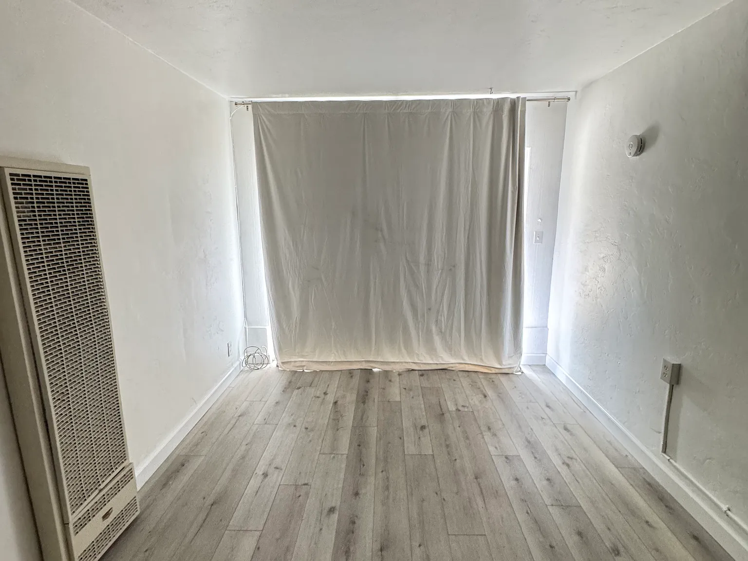 Studio, 240 sqft, $1,700 — Photo 3
