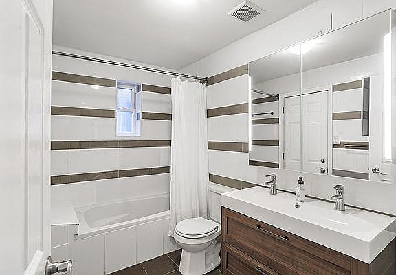 5th image of 774 Lafayette Ave #1