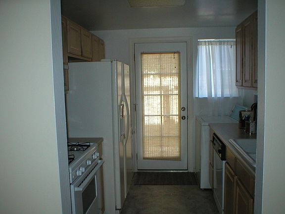 3rd image of 6321 Wexford Cir