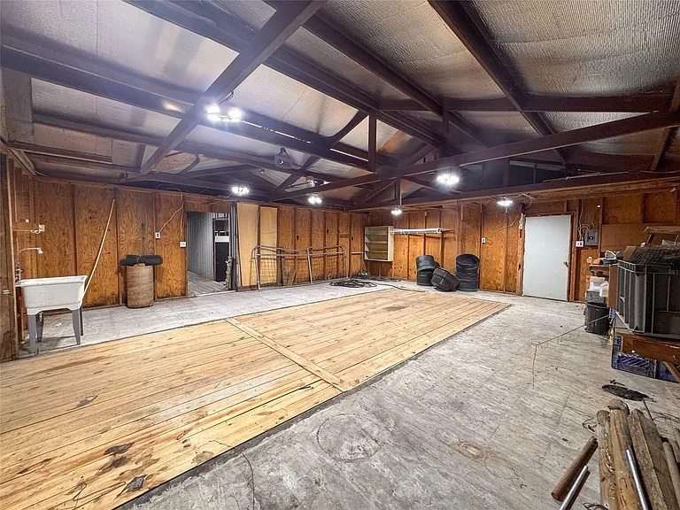 15331 Lake Lamond Rd — Photo 25