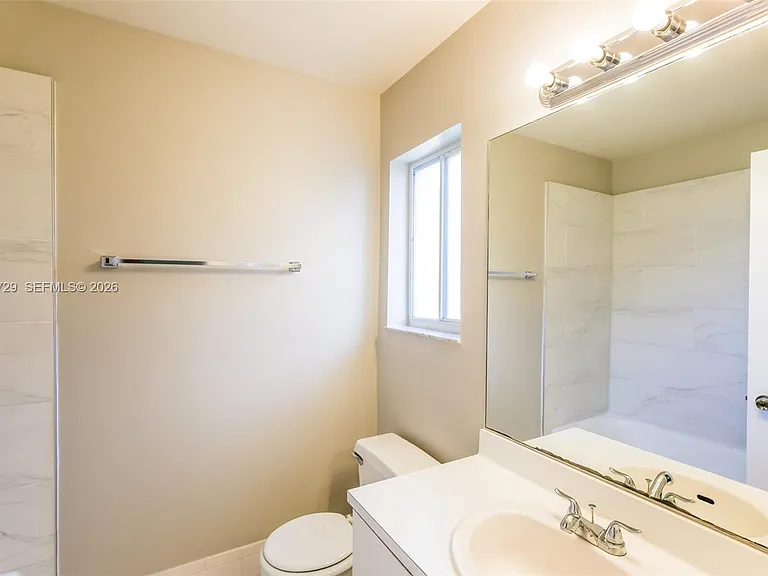 13921 SW 173rd Ter — Photo 15