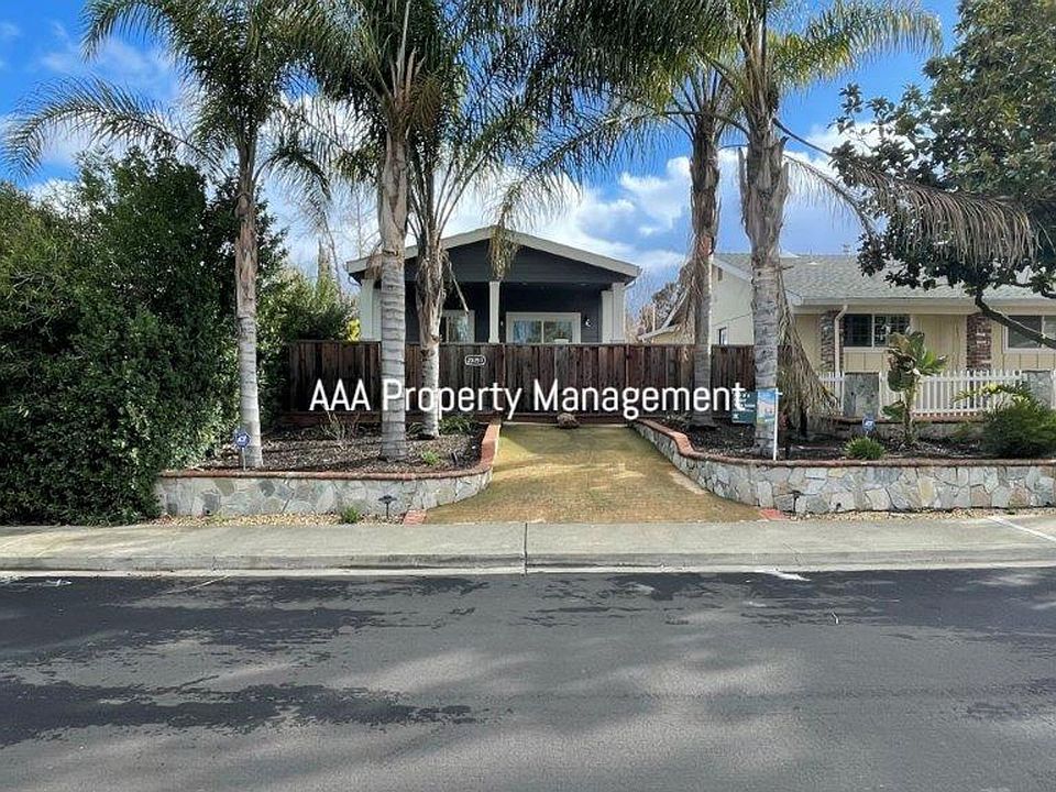 1st image of 2035 Gill Port Ln Unit A