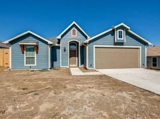 626 Lamp Post Ln, Oak Point, TX 75068