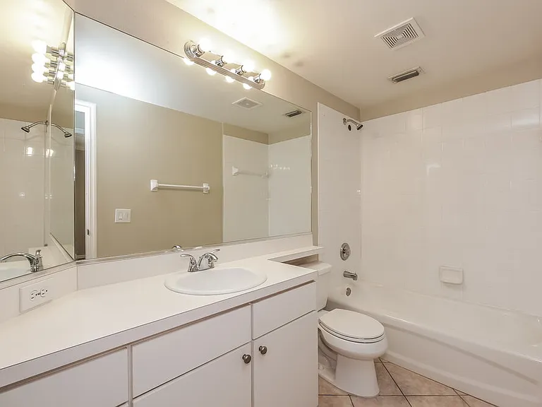 304 Fareham Dr — Photo 15