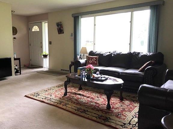 4th image of 494 Catlin Dr