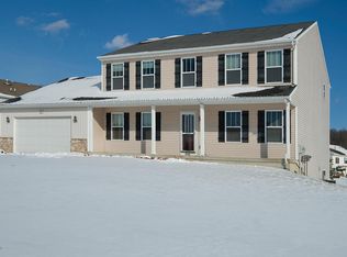 577 Laurel Wood St, Kalamazoo, MI 49009