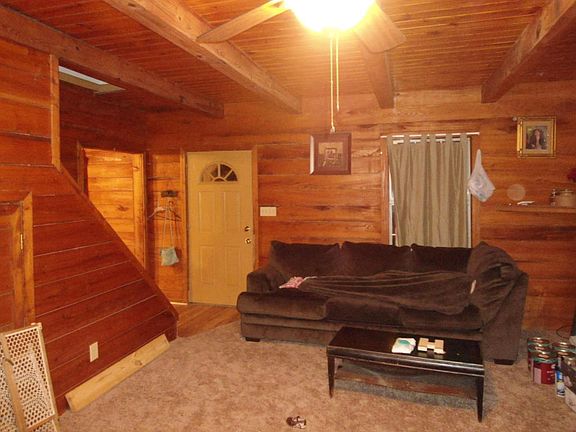 4th image of 40 Roosters Ln