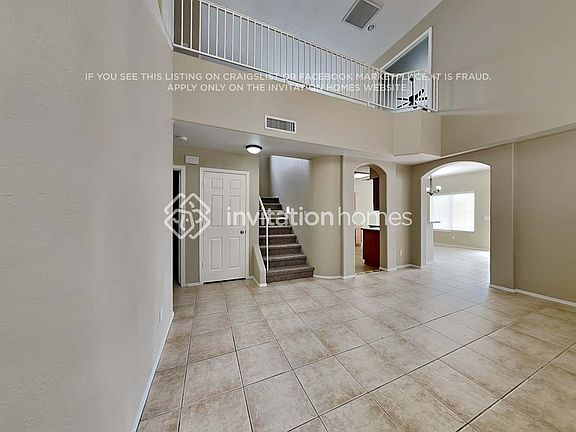 4th image of 10112 E Capri Ave
