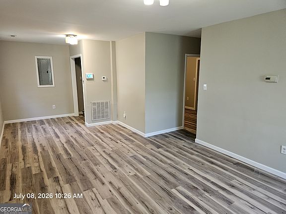 2nd image of 2872 Antioch Rd