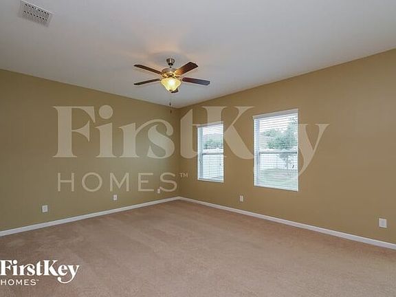 4th image of 1060 Naes Ln