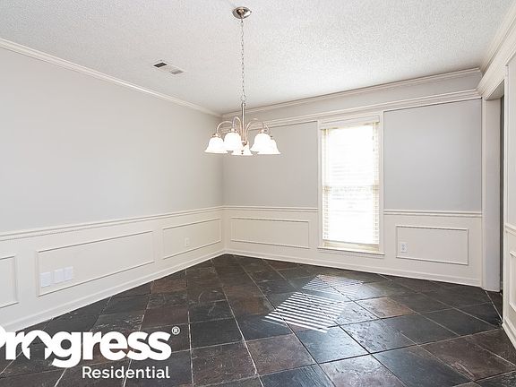 3rd image of 8312 Chimneyrock Blvd