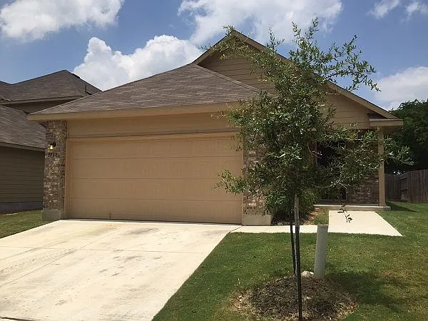 5519 Degan Way