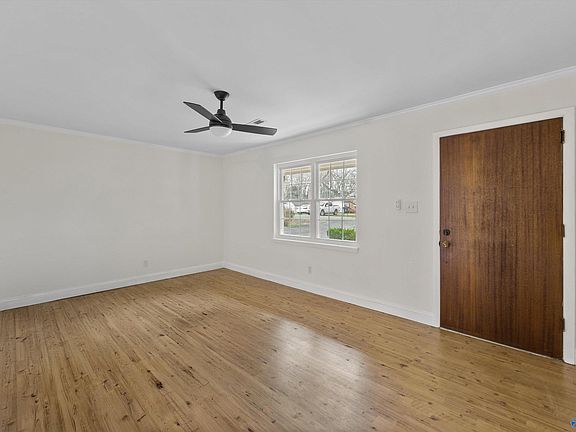 3rd image of 118 Dora Dr