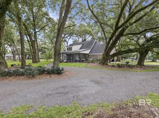 12190 Mandrell Ln, Fairhope, AL 36532