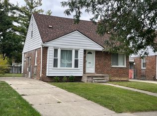 825 Sherbourne St, Inkster, MI 48141