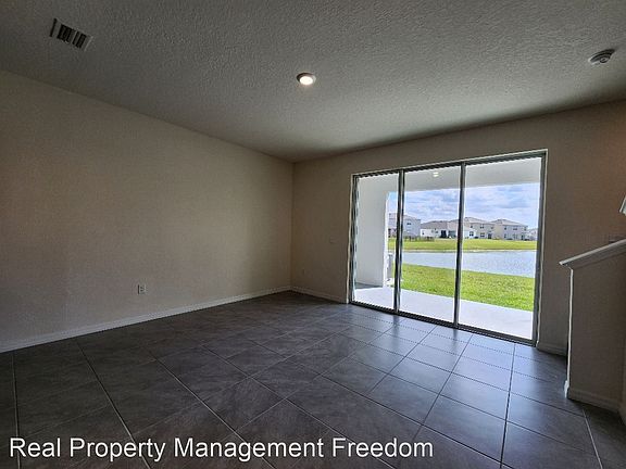 3rd image of 33062 Major Oak Dr