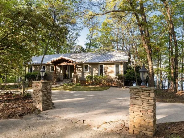 736 Cedar Ridge Rd, Hartwell, GA 30643