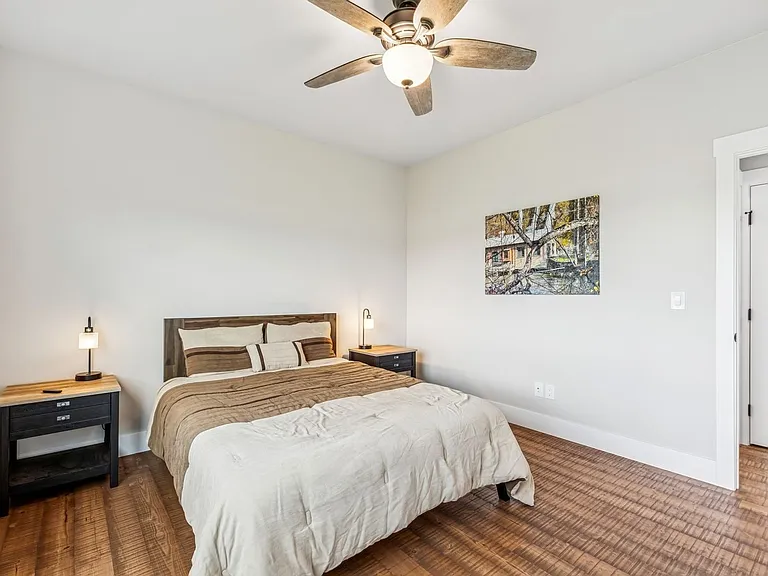 501 Wheatland Ln — Photo 8