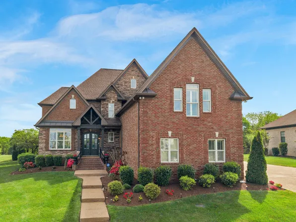 303 Charleston St, Lebanon, TN 37087