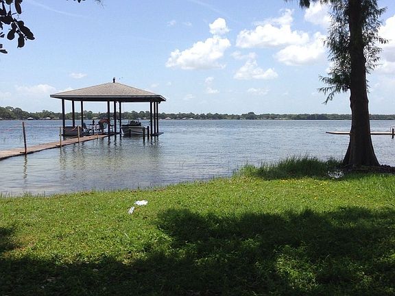 4th image of 1350 Lake Clay Dr