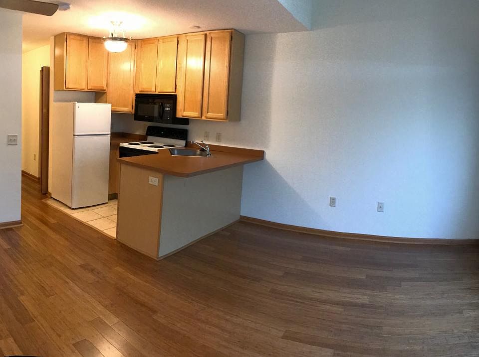 Living room / Bedroom / Kitchen