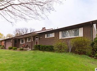 2463 Glengarry Rd, Jackson, MI 49203