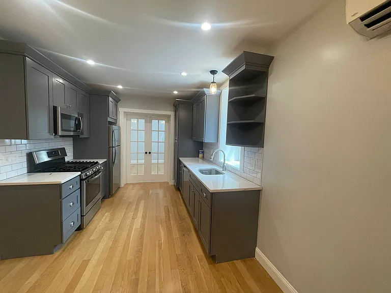 28-19 Ditmars Blvd #1 — Photo 6