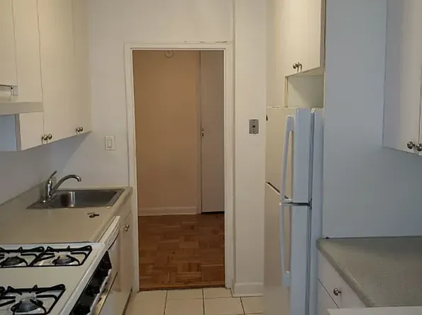 9801 67th Ave, Rego Park, NY