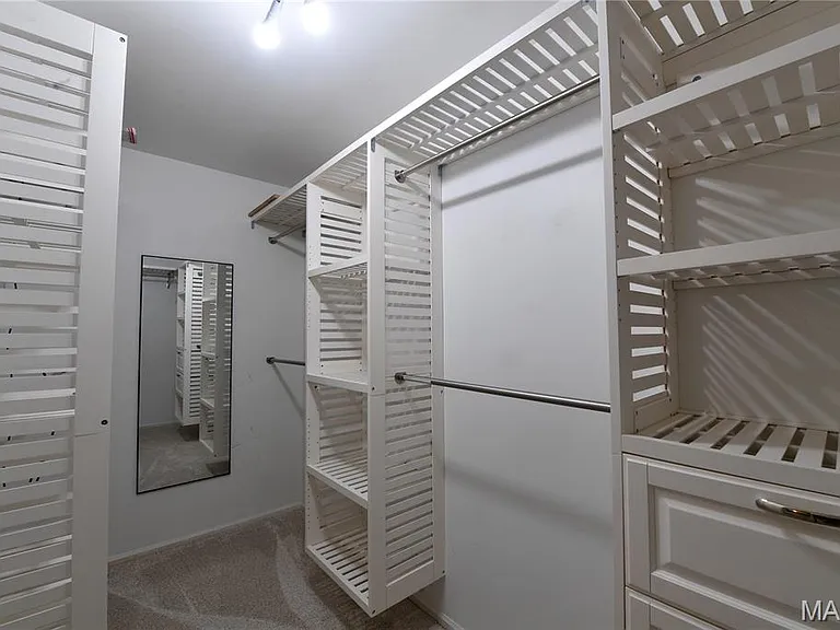 1419 Sawyers Trail Ct — Photo 32