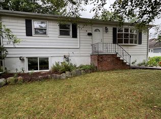 52 Post St, Midland Park, NJ 07432