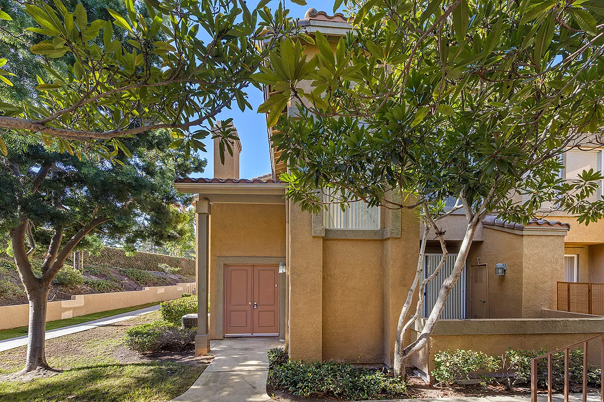 3 bed, 1564 sqft, $3,750 — Photo 3