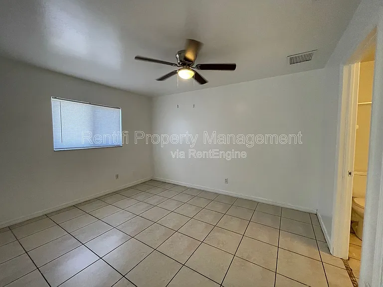 1128 Homer Ave S — Photo 3