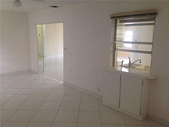4th image of 7505 NW 66th Ter