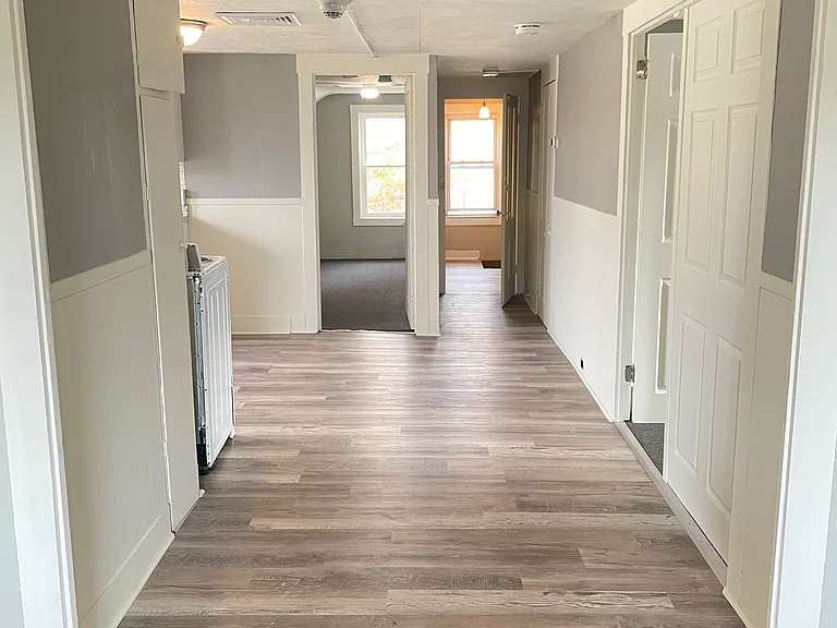 656 Main St #3 — Photo 10
