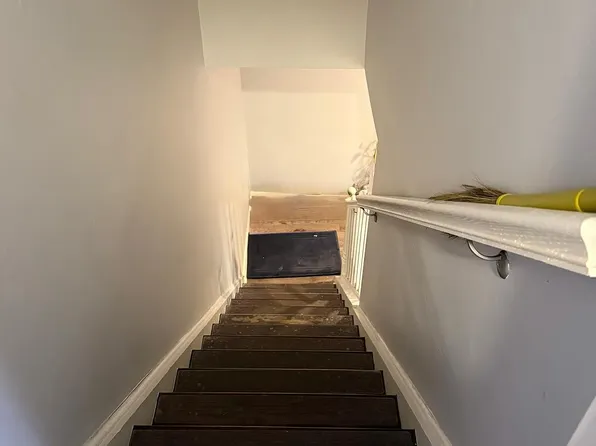 706 Merrywood Dr, Edison, NJ 08817