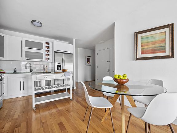 3rd image of 710 6th Ave APT 5C