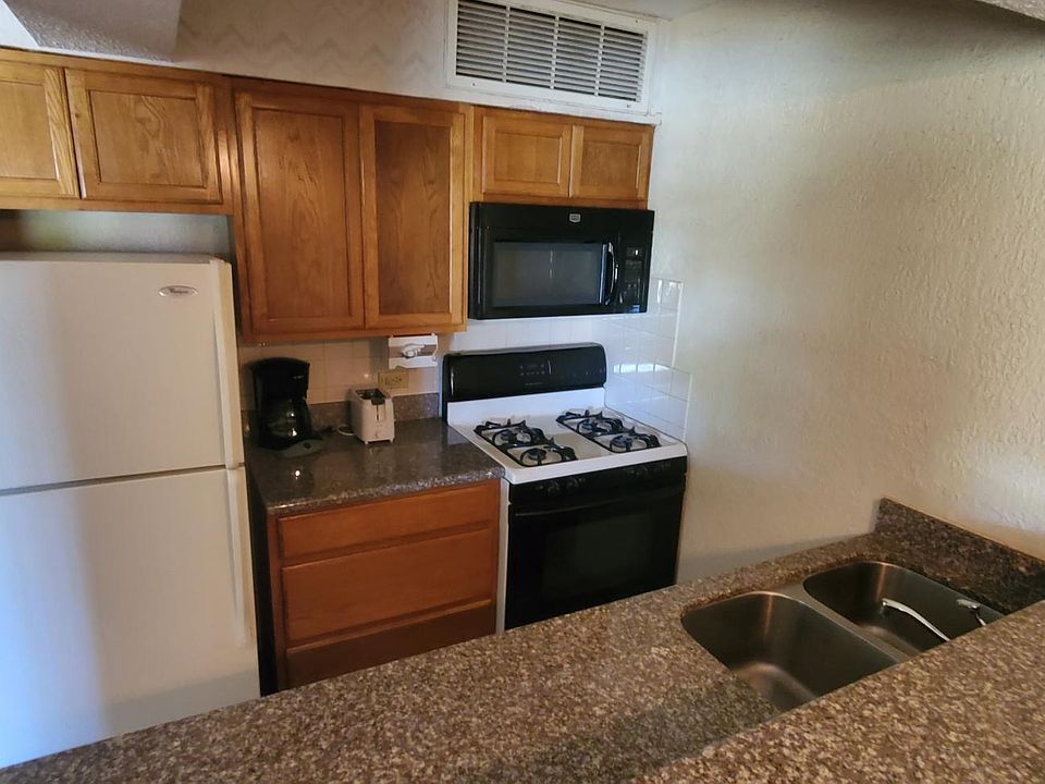 1st image of 401 E Ringgold Rd #107