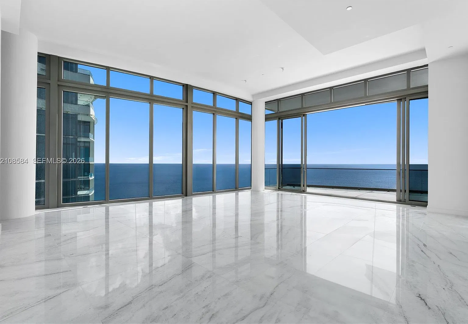 Estates Of Acqualina — Photo 4