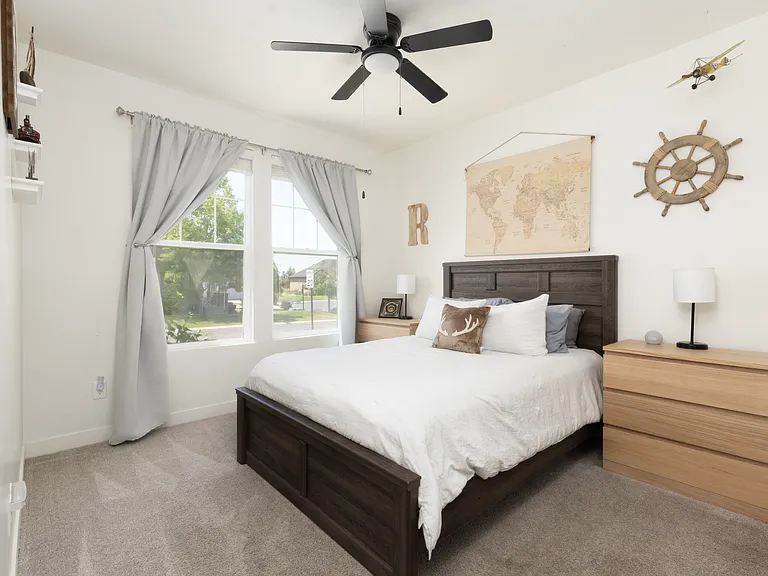 183 E Lake View Dr — Photo 13