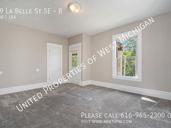 3rd image of 19 La Belle St SE #B