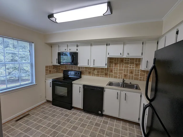 kitchen - main level