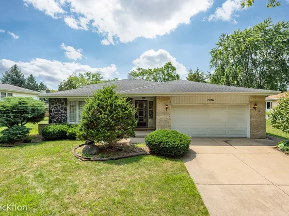7926 Adams St, Darien, IL 60561