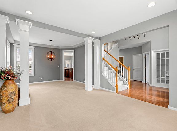 4th image of 24144 Norfolk Ln