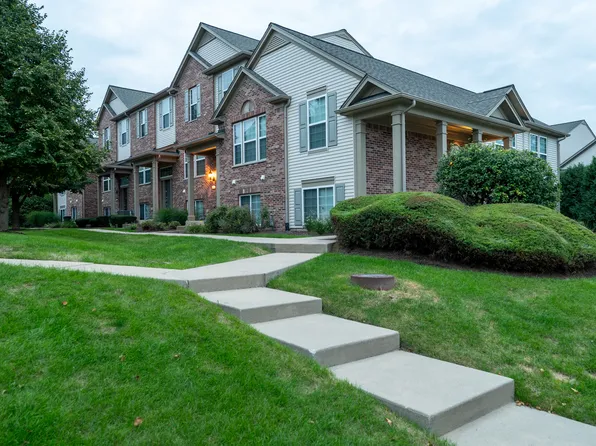 250 Devoe Dr, Oswego, IL 60543