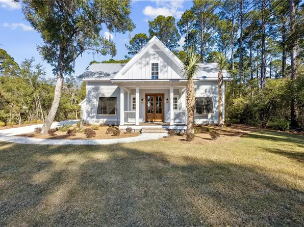 108 White Caps Way, Saint Marys, GA 31558