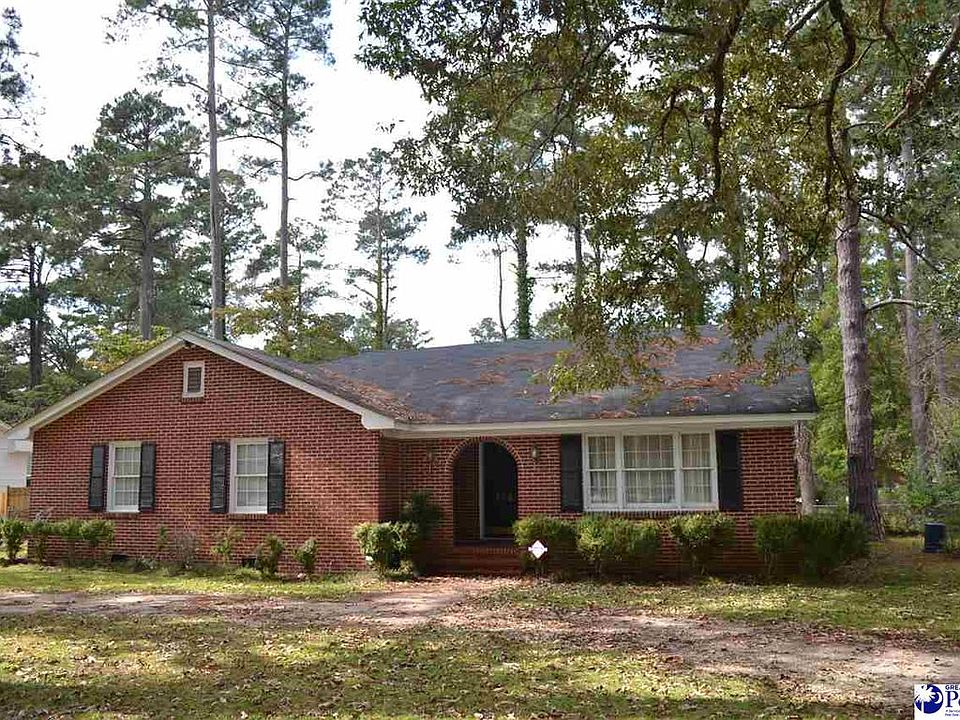 1st image of 206 Wildwood Dr