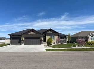 766 Wendy St, Chubbuck, ID 83202