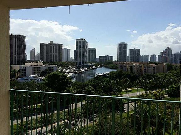 4th image of 20000 Country Club Dr #1209