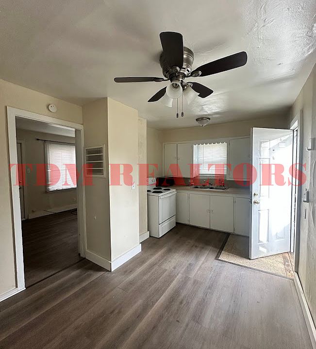 1st image of 2246 E Boatfield Ave