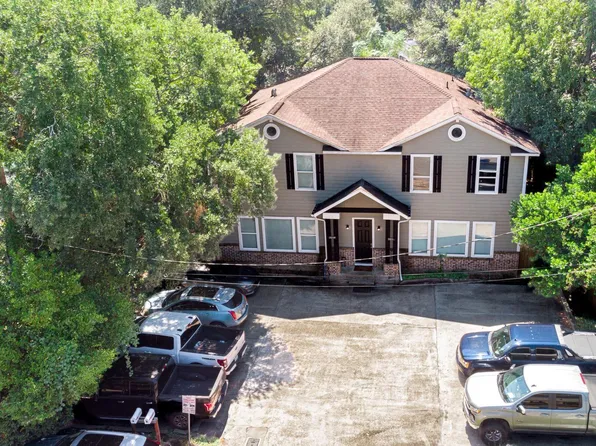 1421 Avenue 20 1/2 St #A/b, Huntsville, TX 77340
